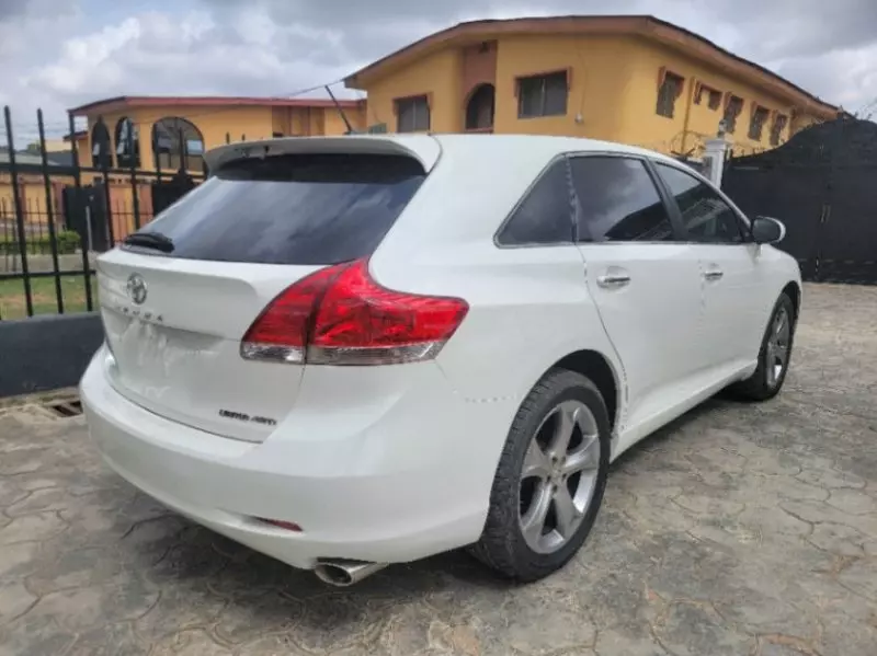 Toyota Venza   - 2009