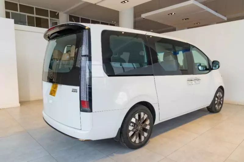 Hyundai Grand starex   - 2023