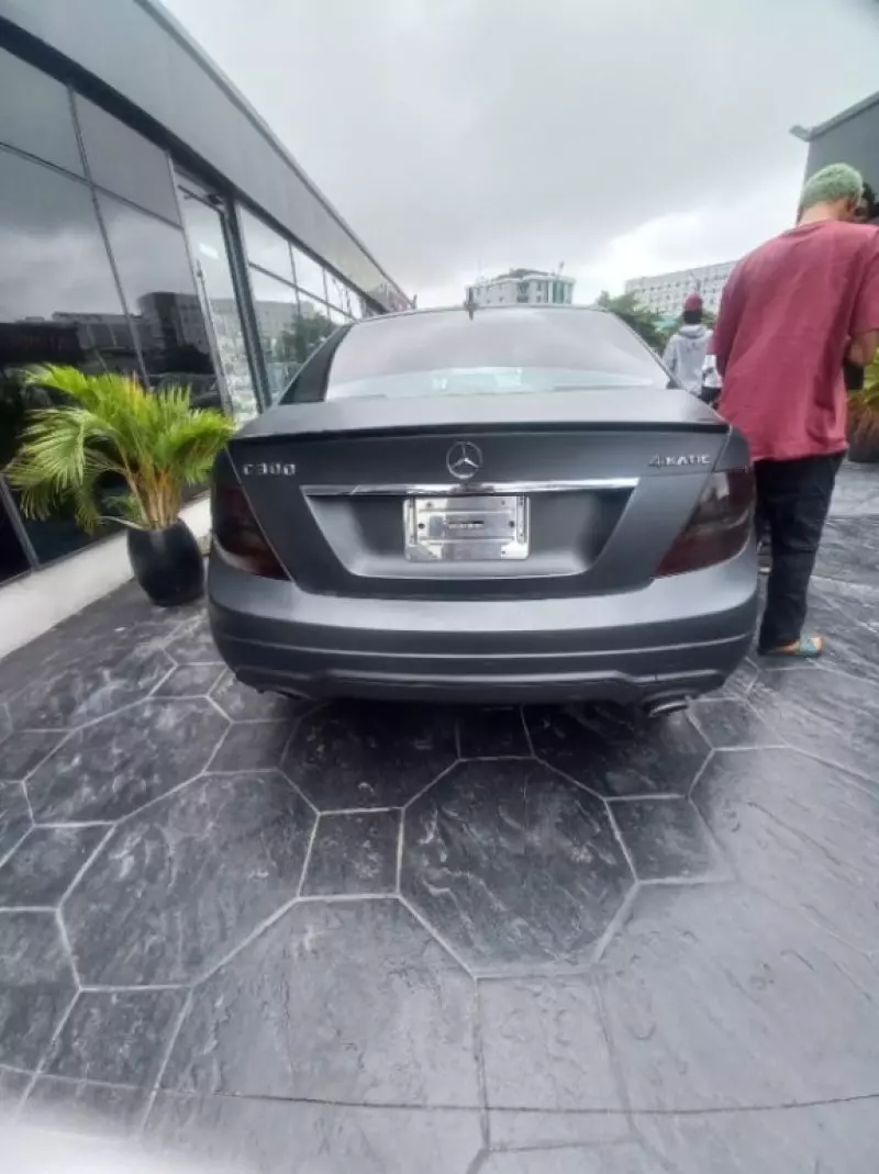Mercedes-Benz C 300   - 2012