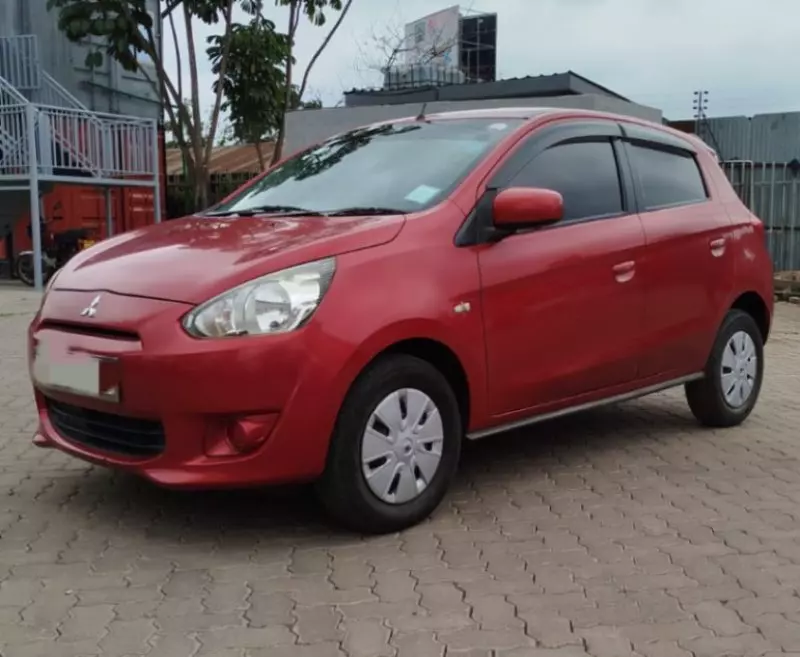 Mitsubishi Mirage   - 2015