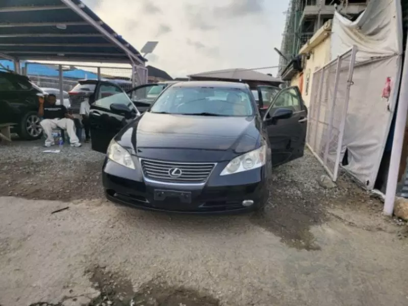 Lexus ES   - 2009