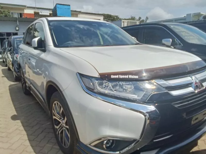 Mitsubishi OUTLANDER   - 2018