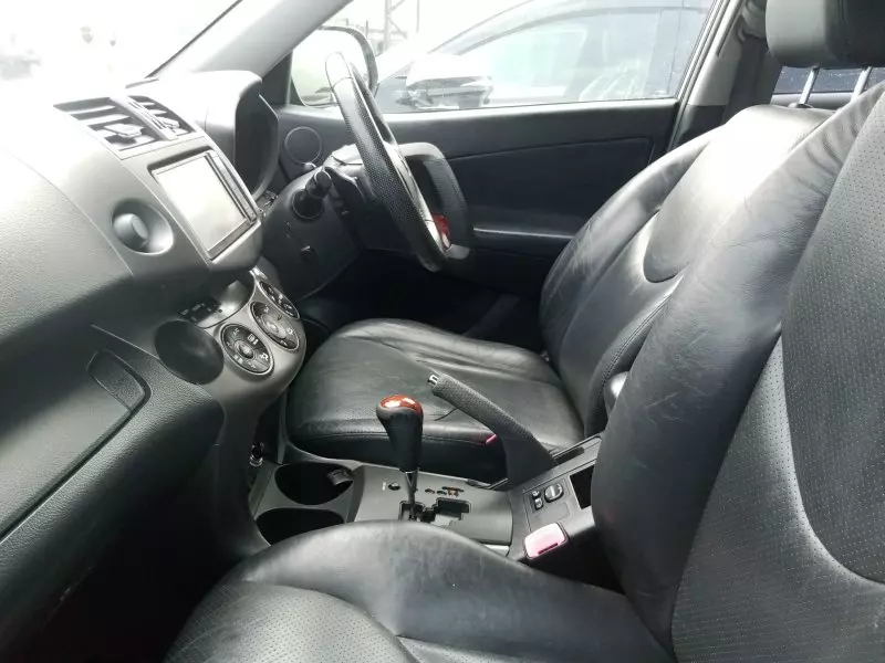 Toyota Vanguard    - 2009