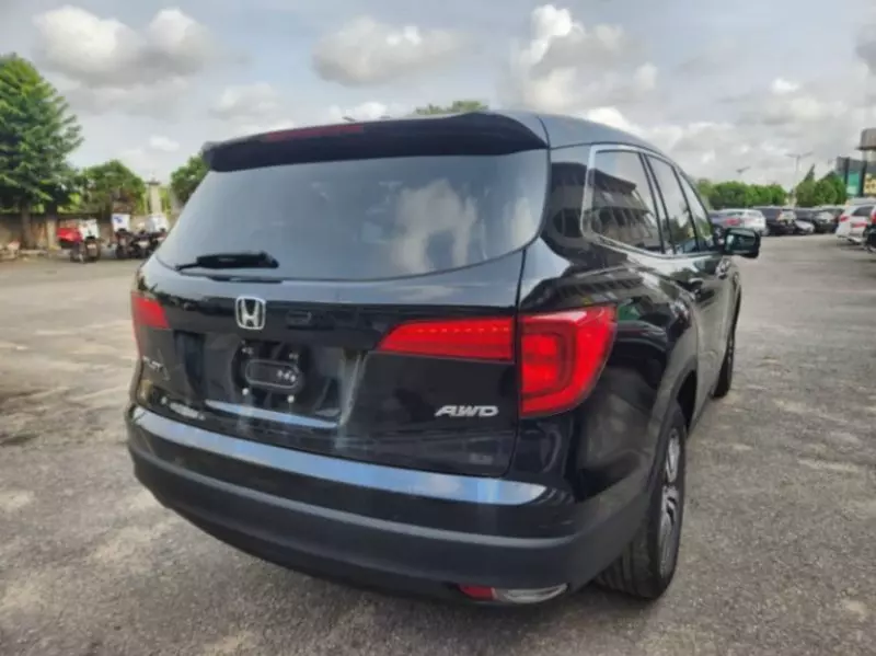 Honda Pilot   - 2016