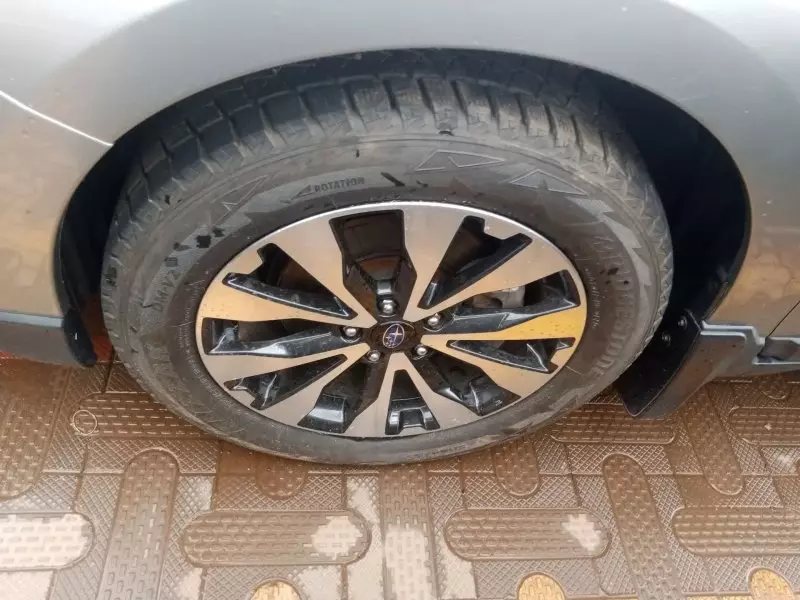 Subaru Outback   - 2015