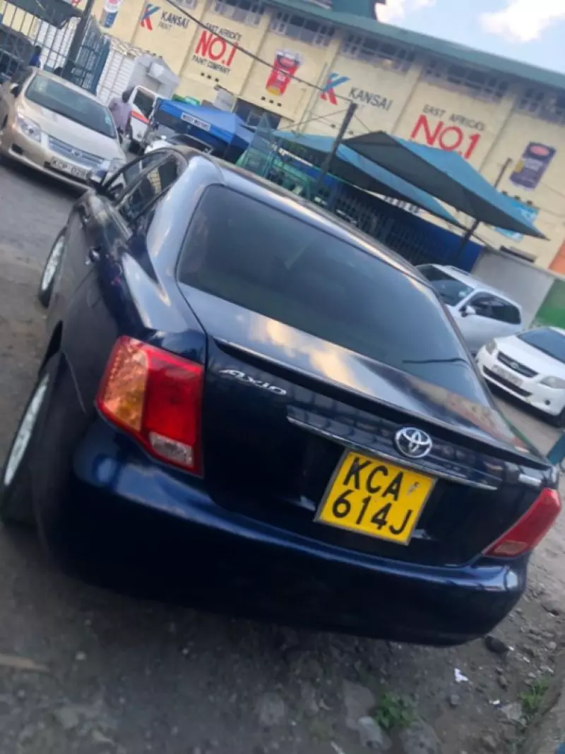 Toyota Axio    - 2009