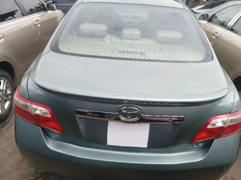 Toyota Camry   - 2007