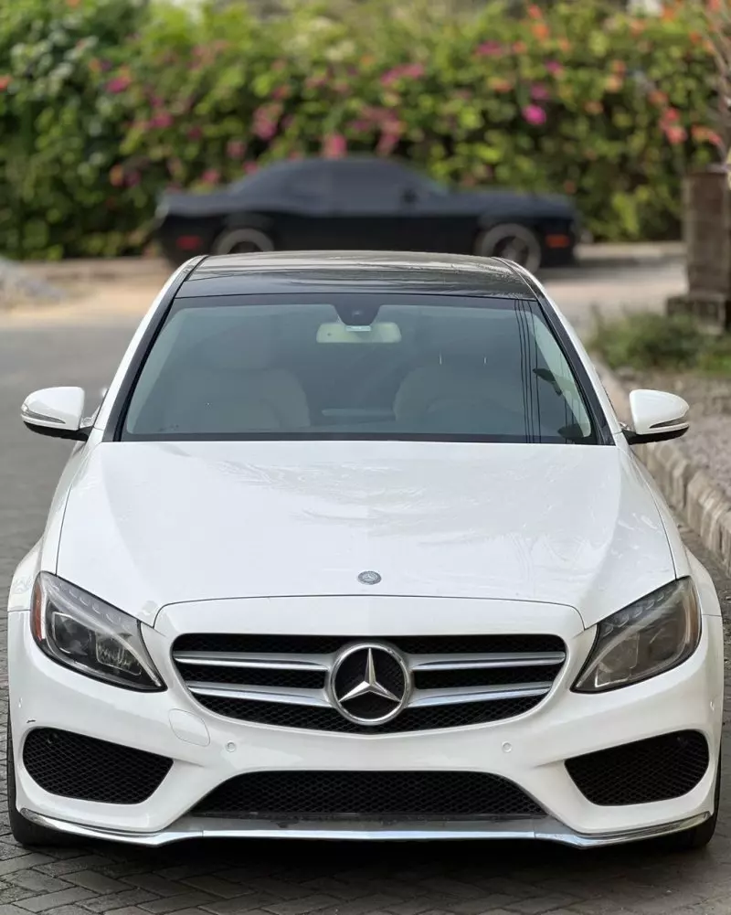 Mercedes-Benz C 300   - 2015