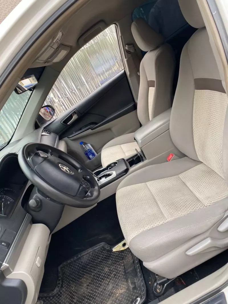 Toyota Camry   - 2012
