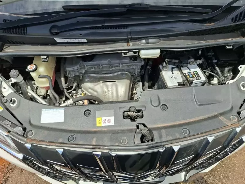 Toyota Alphard   - 2018