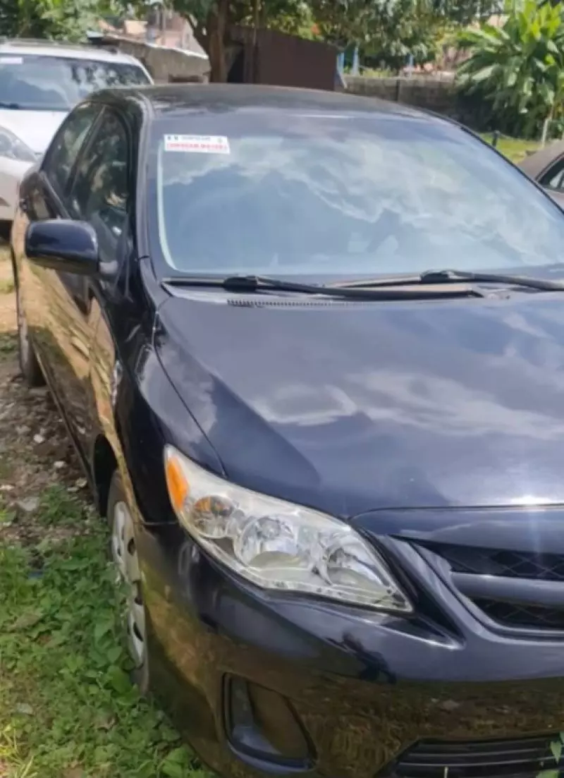 Toyota Corolla   - 2011