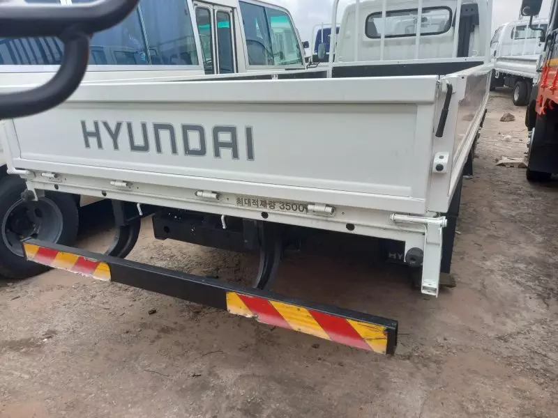 Hyundai Mighty   - 2004
