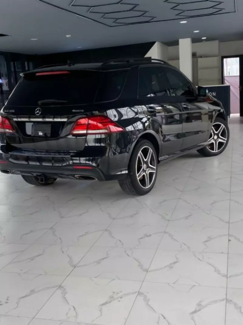 Mercedes-Benz GLE 400   - 2018