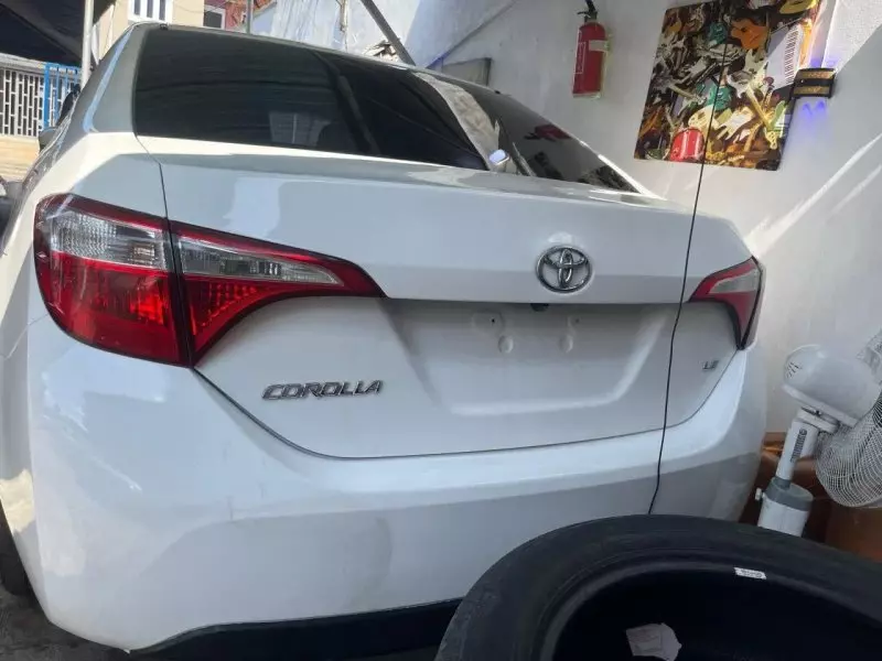 Toyota Corolla   - 2016