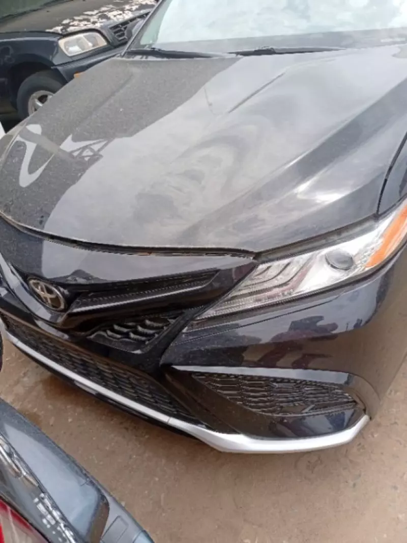 Toyota Camry   - 2019