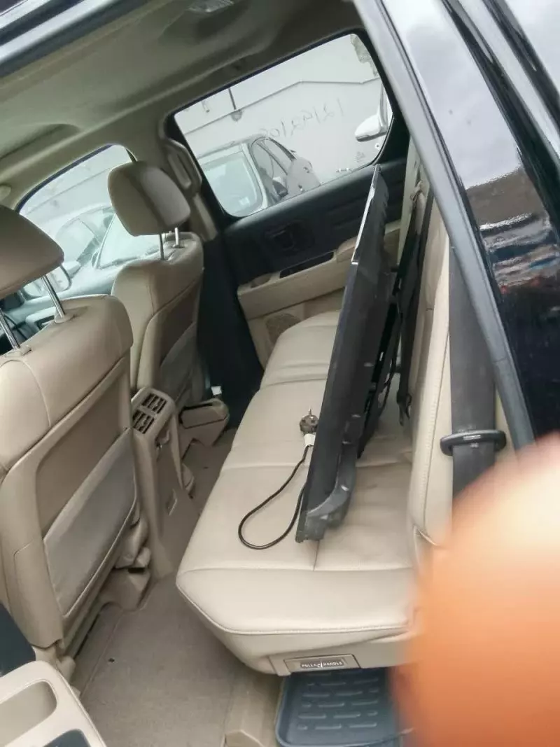 Honda Ridgeline   - 2009