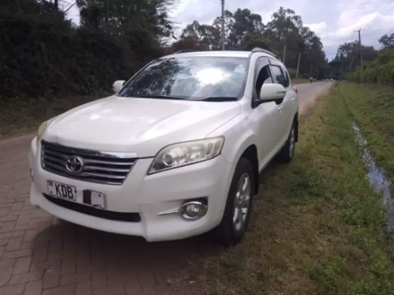Toyota Vanguard    - 2013