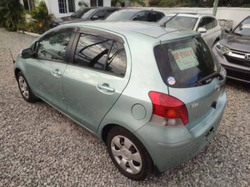 Toyota Vitz - 2010