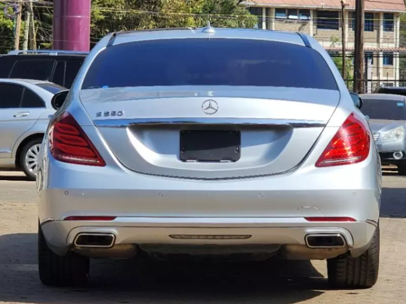 Mercedes-Benz S 550