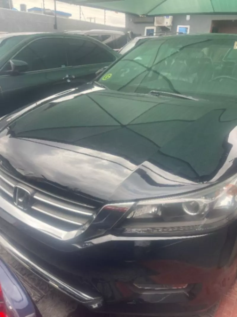 Honda Accord   - 2013