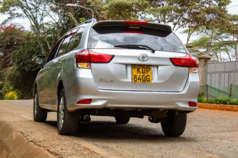 Toyota Fielder    -