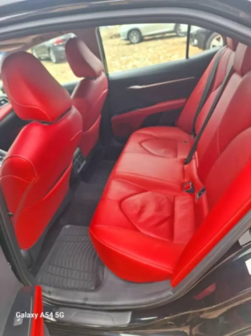 Toyota Camry   - 2019