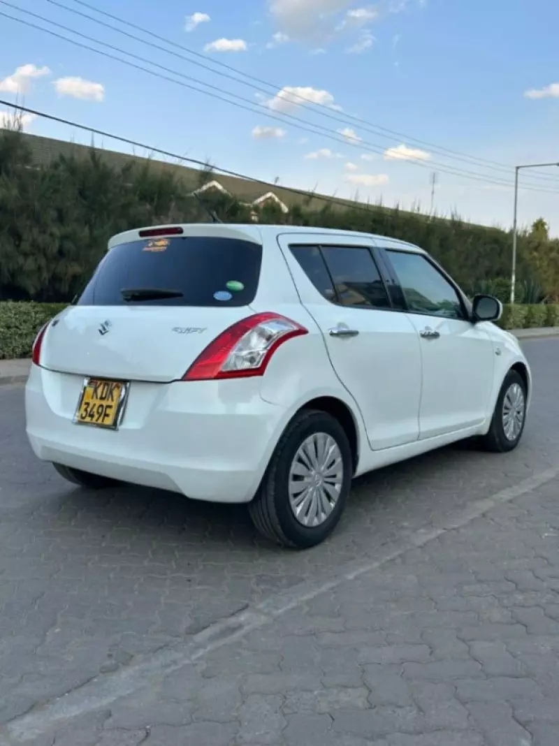 SUZUKI swift   - 2015