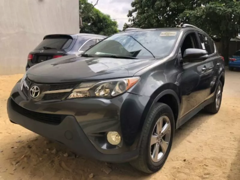 Toyota RAV4   - 2015