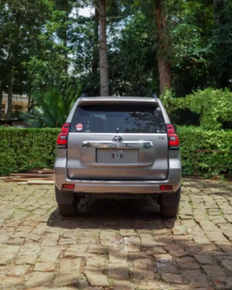 Toyota Landcruiser Prado   - 2019