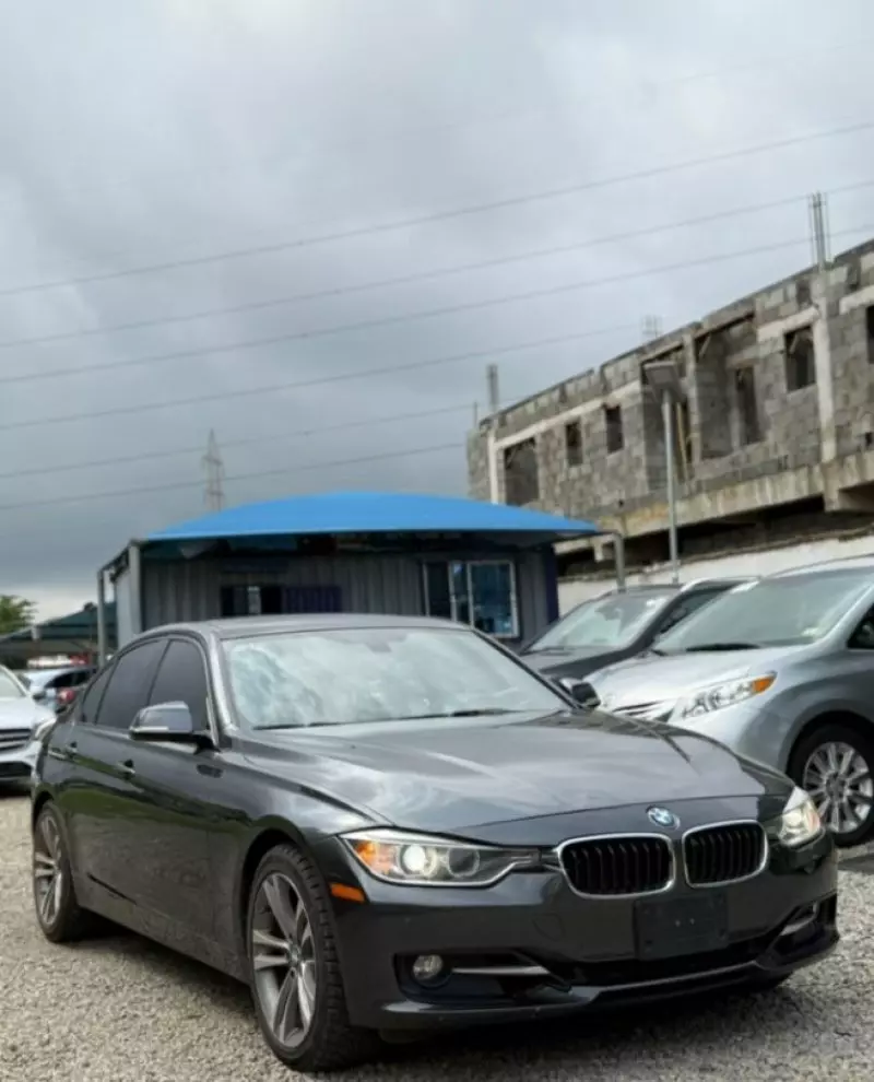 BMW 328i   - 2015
