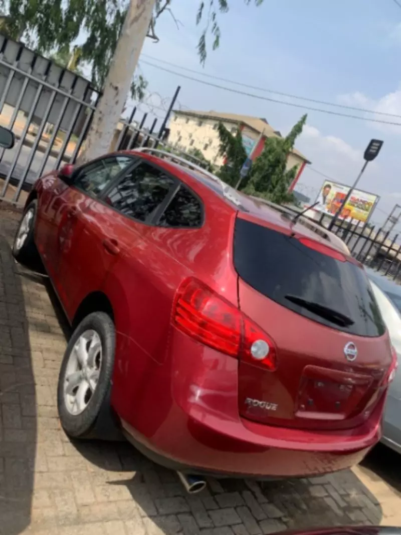 Nissan Rogue