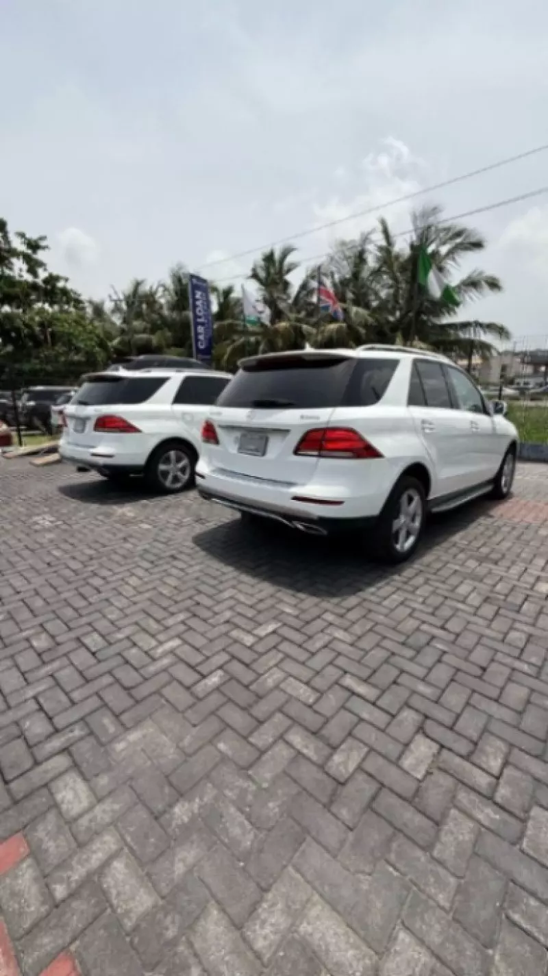 Mercedes-Benz GLE 350   - 2016