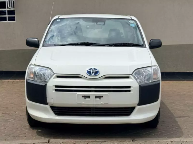 Toyota Succeed    - 2019