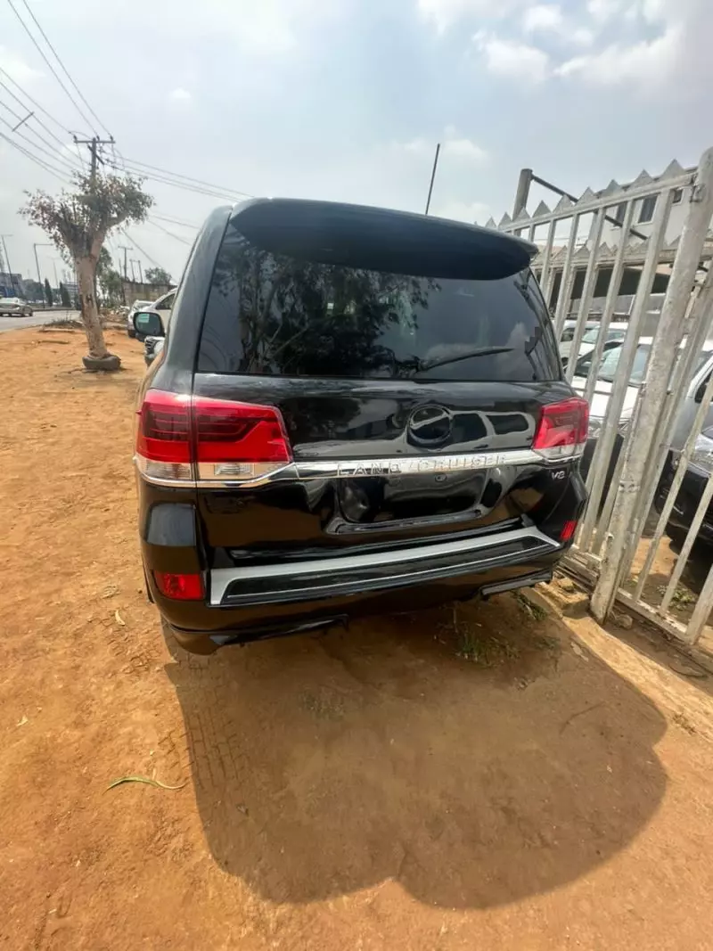 Toyota Land Cruiser   - 2008