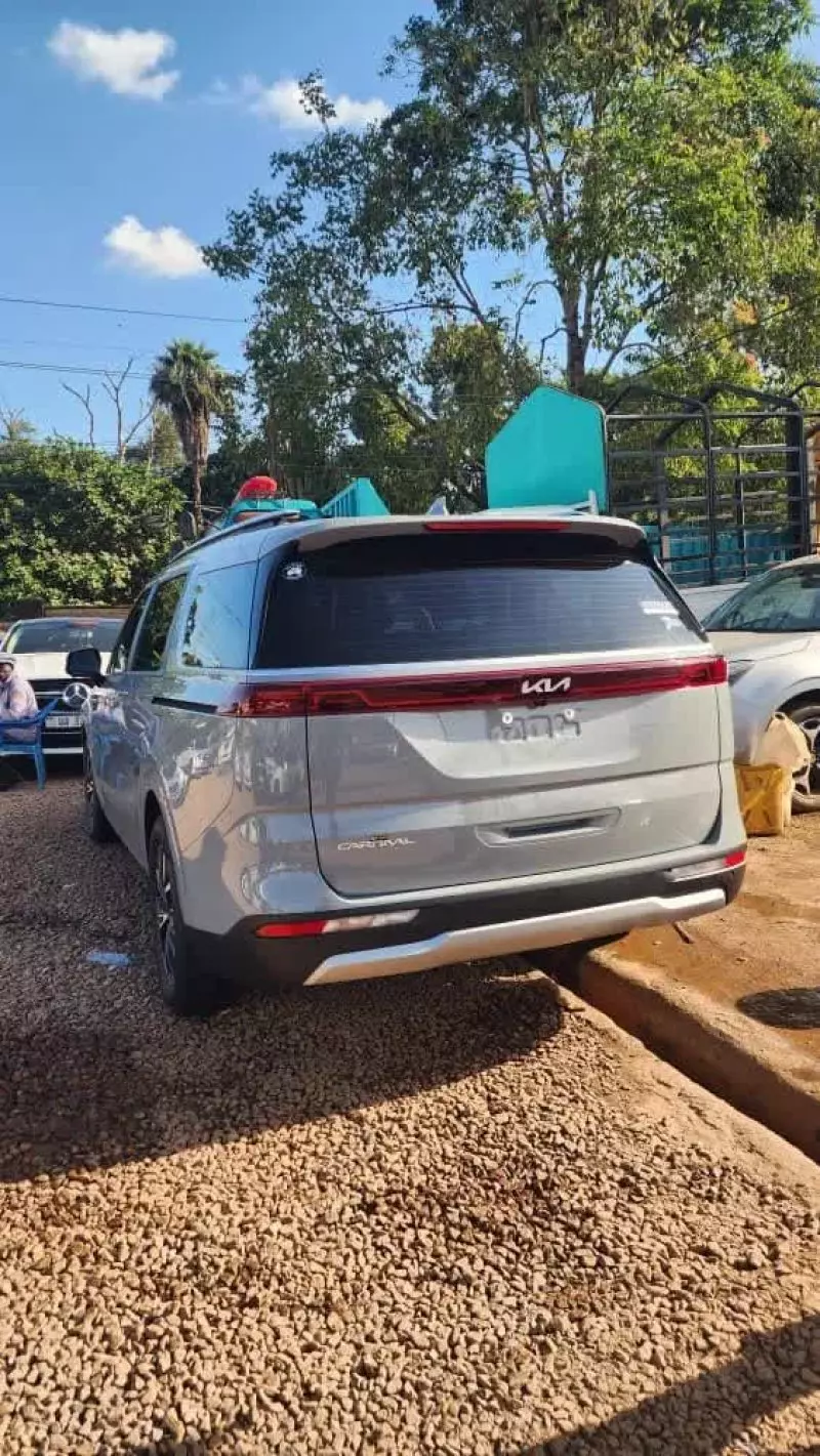 KIA Carnival   - 2023