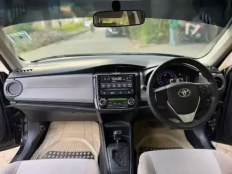 Toyota Axio    - 2015