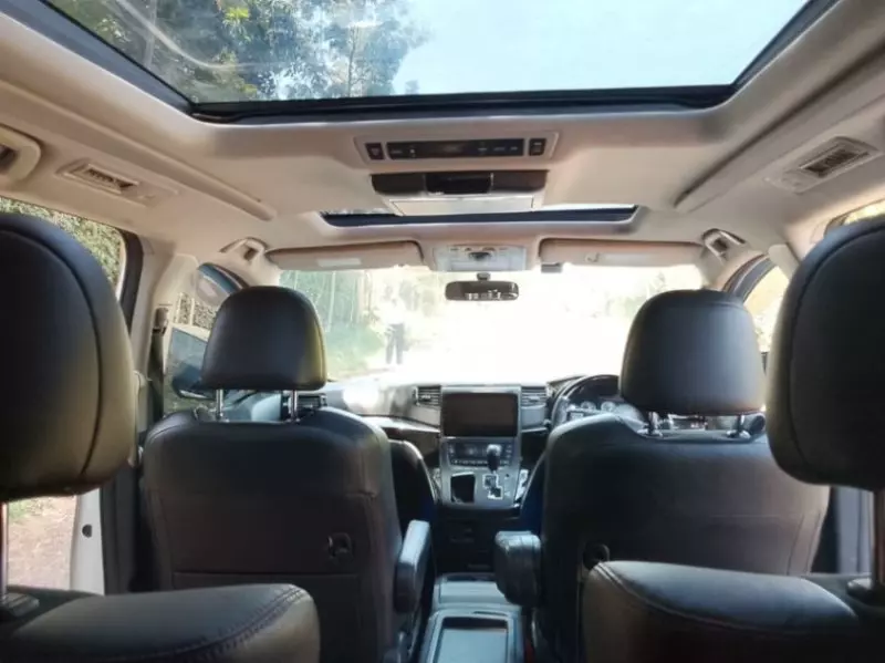 Toyota Vellfire - 2014