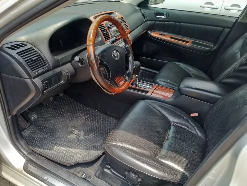 Toyota Camry   - 2006