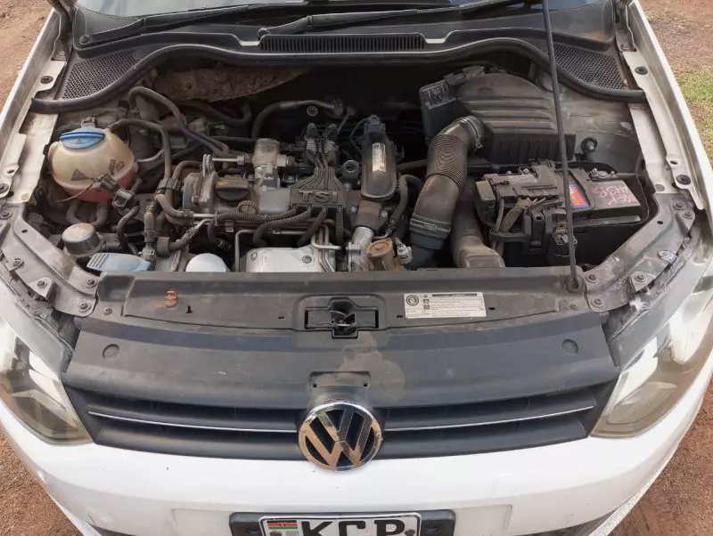 Volkswagen POLO   - 2010