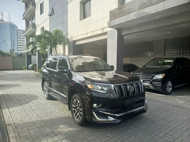 Toyota Land Cruiser Prado   - 2023