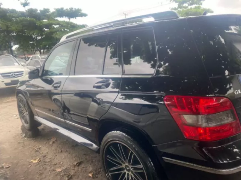 Mercedes-Benz GLK 350   - 2011