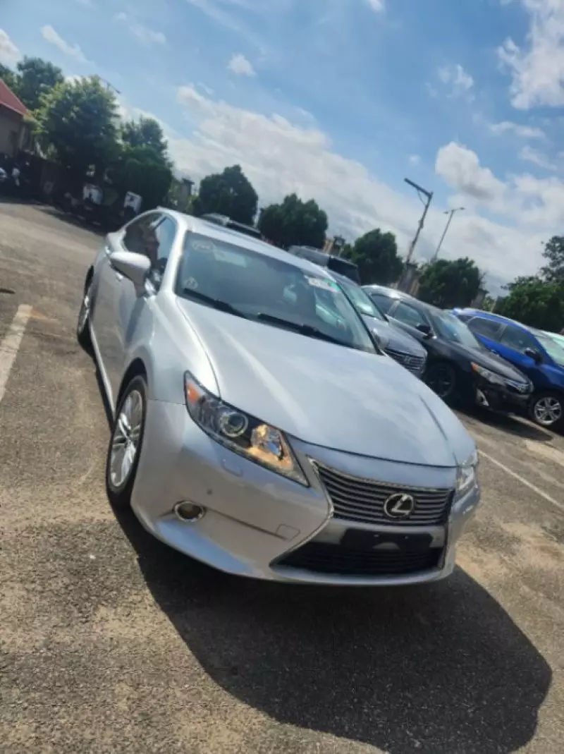 Lexus ES 350   - 2015