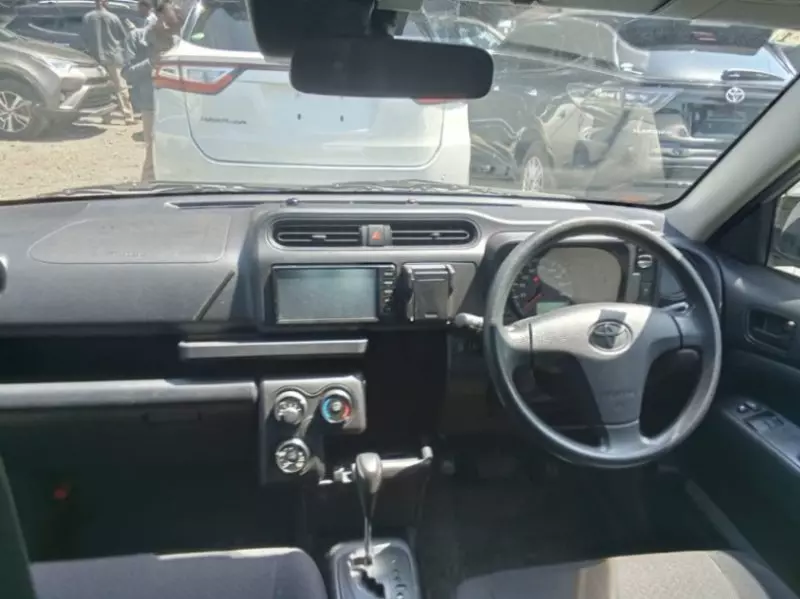 Toyota Succeed    - 2018