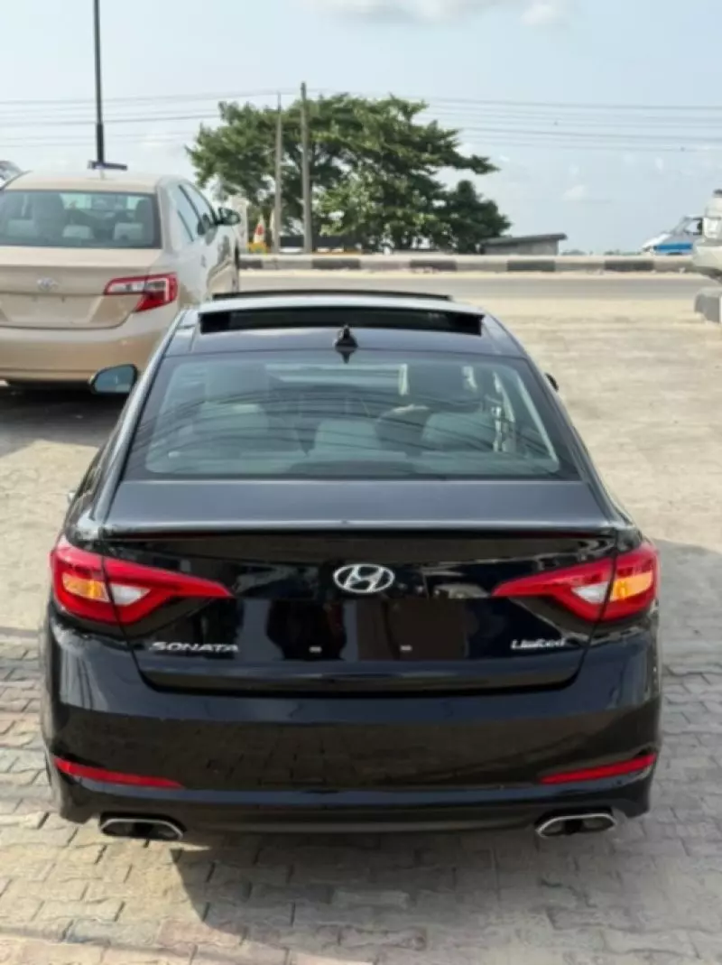 Hyundai Sonata - 2015