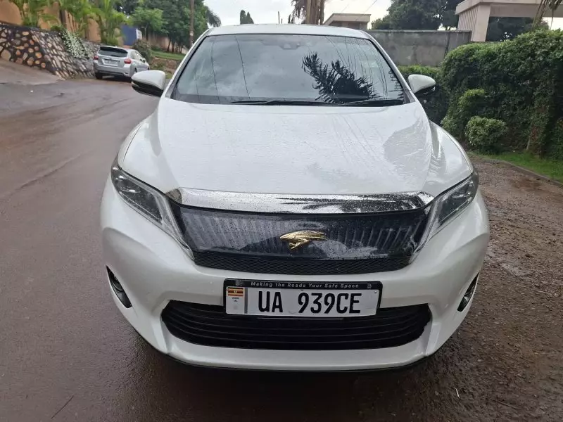 Toyota Harrier   - 2015