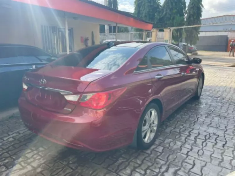 Hyundai Sonata   - 2015