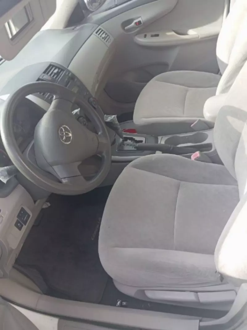 Toyota corolla   - 2009