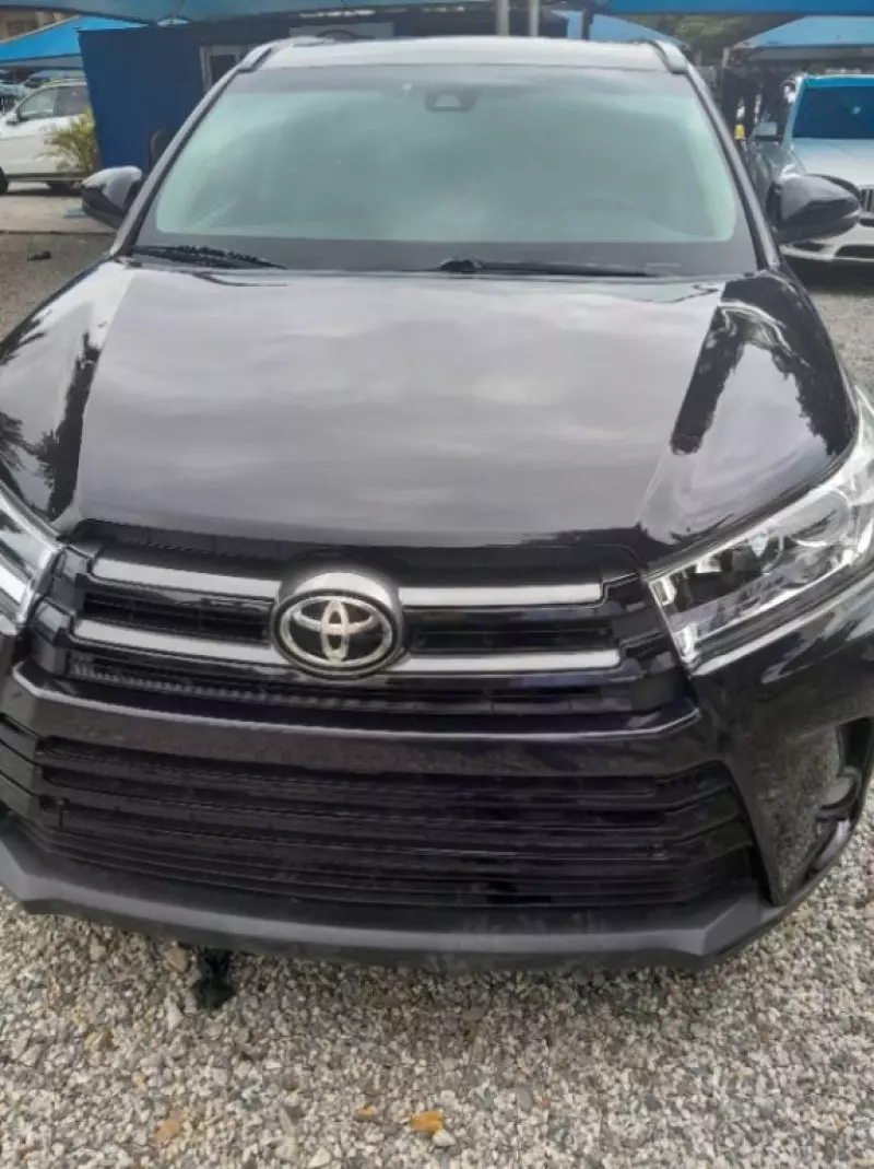 Toyota Highlander   - 2018