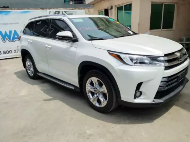 Toyota Highlander   - 2018