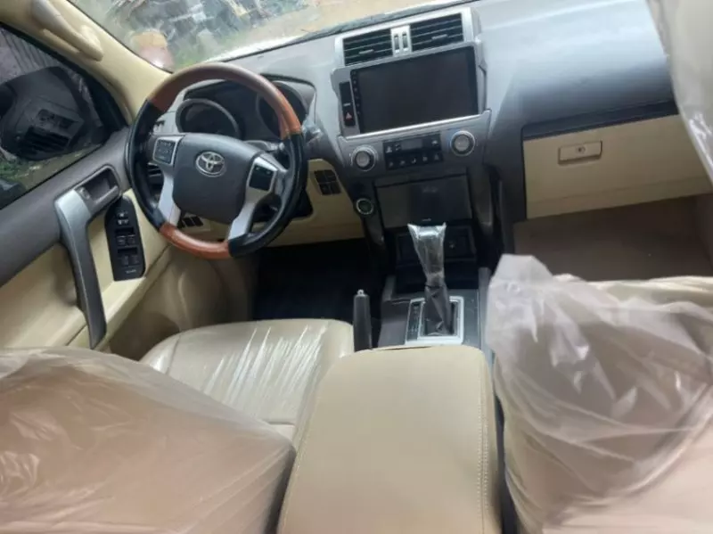 Toyota Land Cruiser - 2017